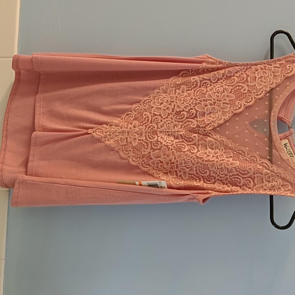 Brand new lace trimmed tank top!